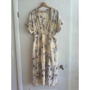 Equipment Femme Tavine 100% silk wrap dress midi short sleeve floral occasion 10